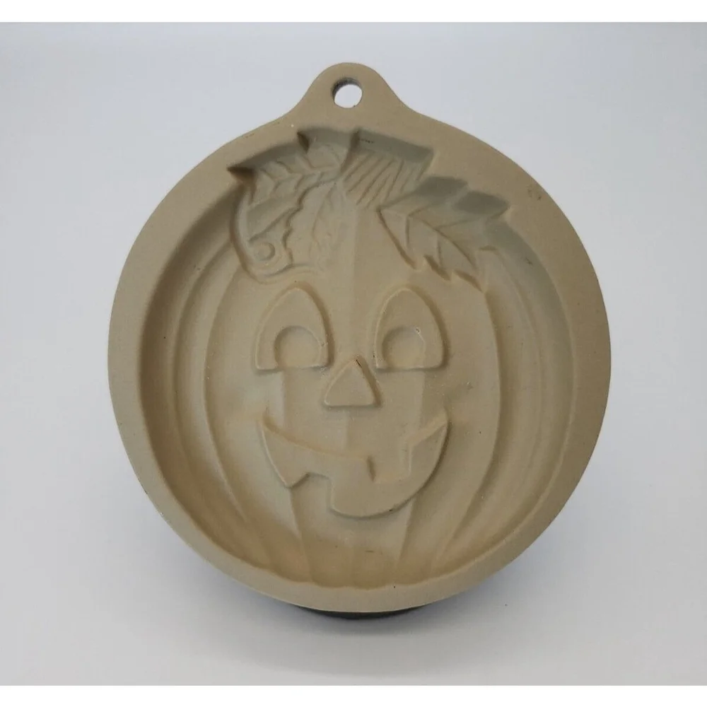 Vintage WILTON Jack-O-Lantern Cookie Mold Pumpkin Stoneware Halloween 1997